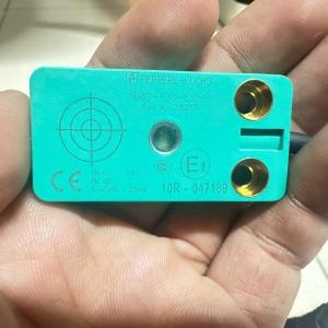 Cảm Biến Bệ Đứng BT LPE200